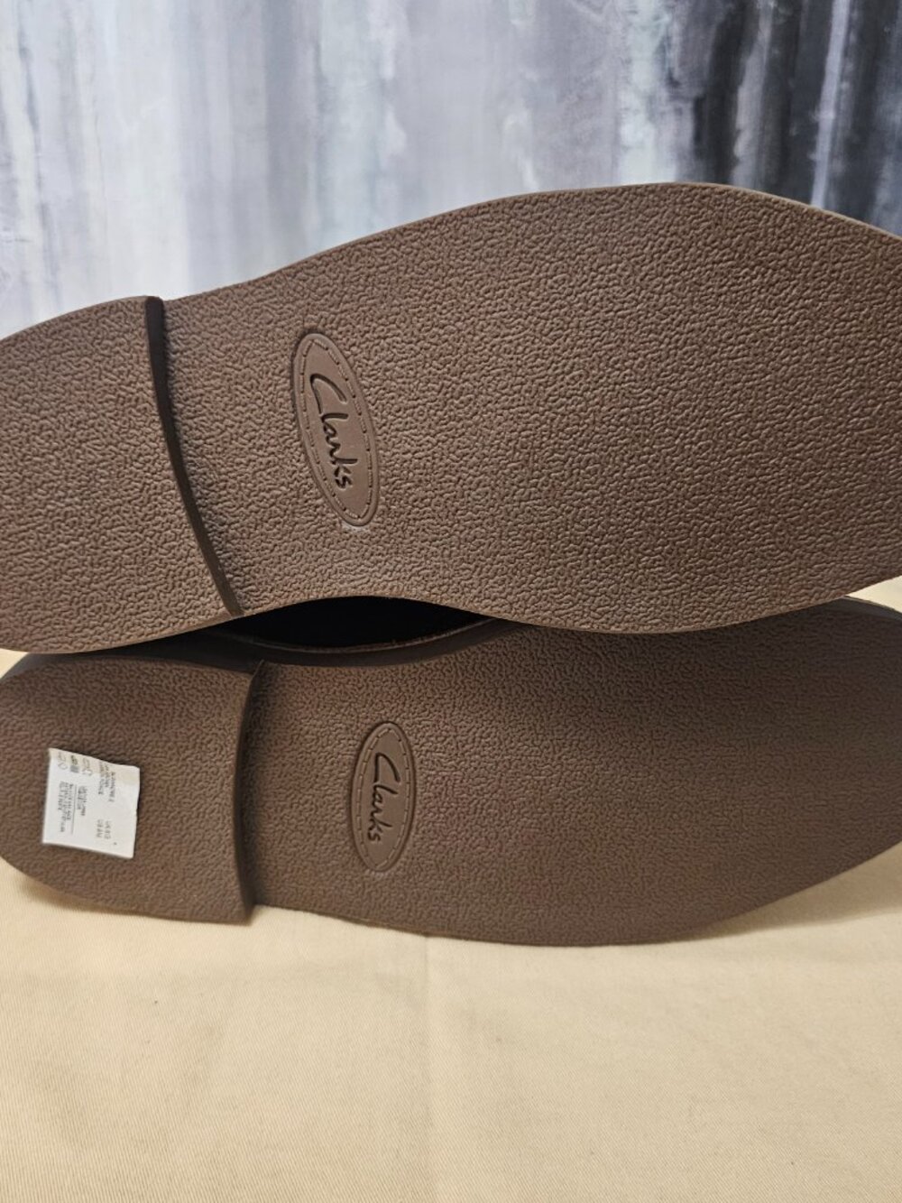 Clarks Men's Brown Leather Chukka Boots – Size 9 NEW - Picture 6 of 7